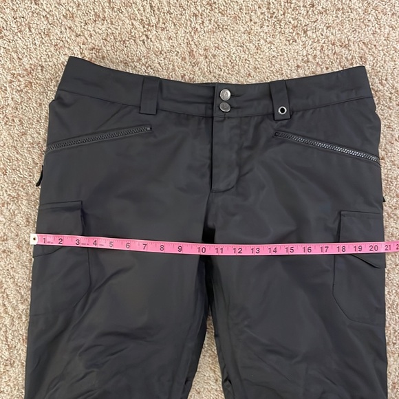 Burton Snow/Ski pants. Only worn a few times and in pristine condition. - Picture 6 of 10